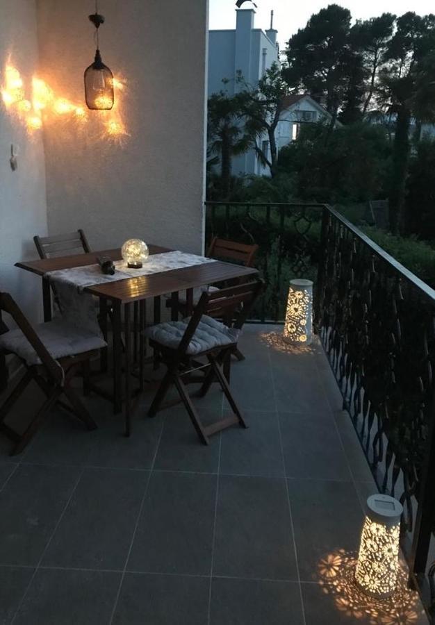 Apartment Aquamarin, Blizu Mora S Pogledom Na More, Za Do 6 Osoba Malinska Eksteriør bilde